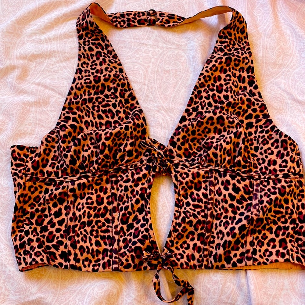 Tiger mist top